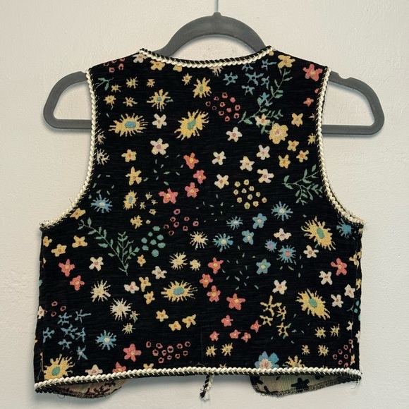 Women’s V Neck Vest Floral Print Sleeveless Boho Top - Picture 2 of 3